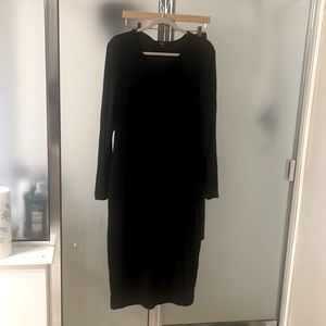 Black, SUPER stretchy, dress, very long dress and long sleeved.